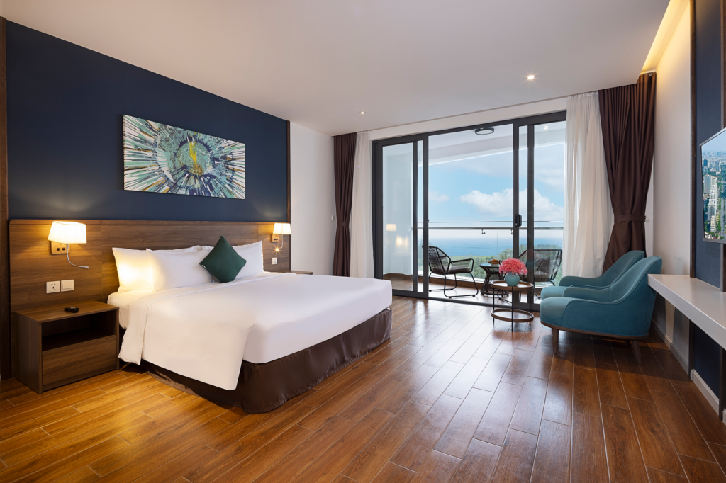 Deluxe Ocean View 3 DBL 1