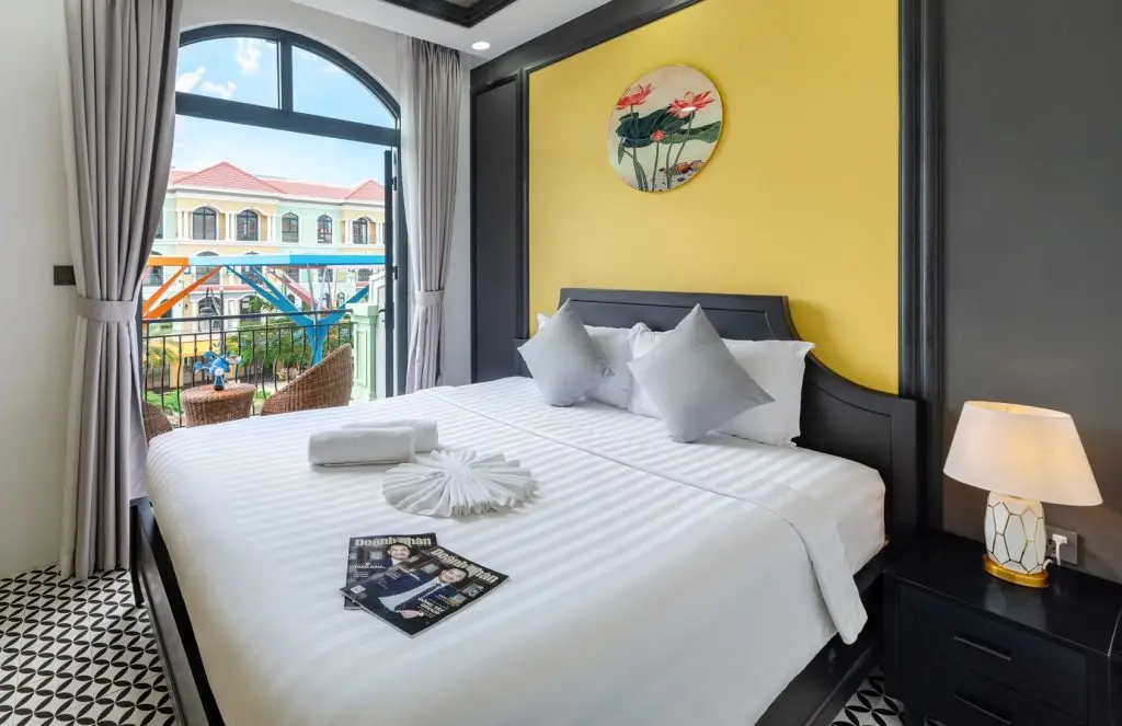 Balcony – Deluxe Double