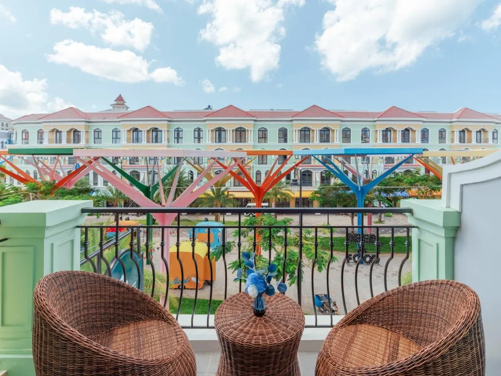 Balcony – Deluxe Double