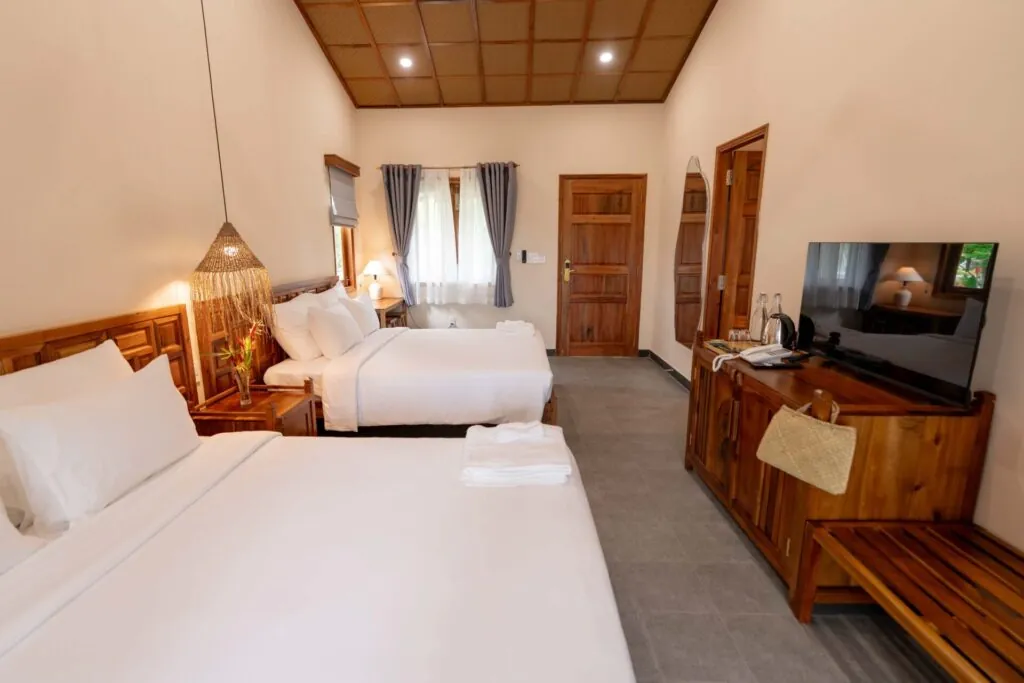 Villa Family Garden View