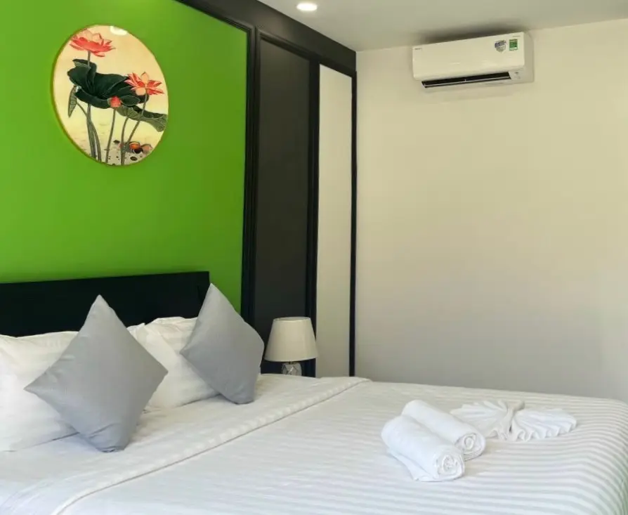 Window – Deluxe Double