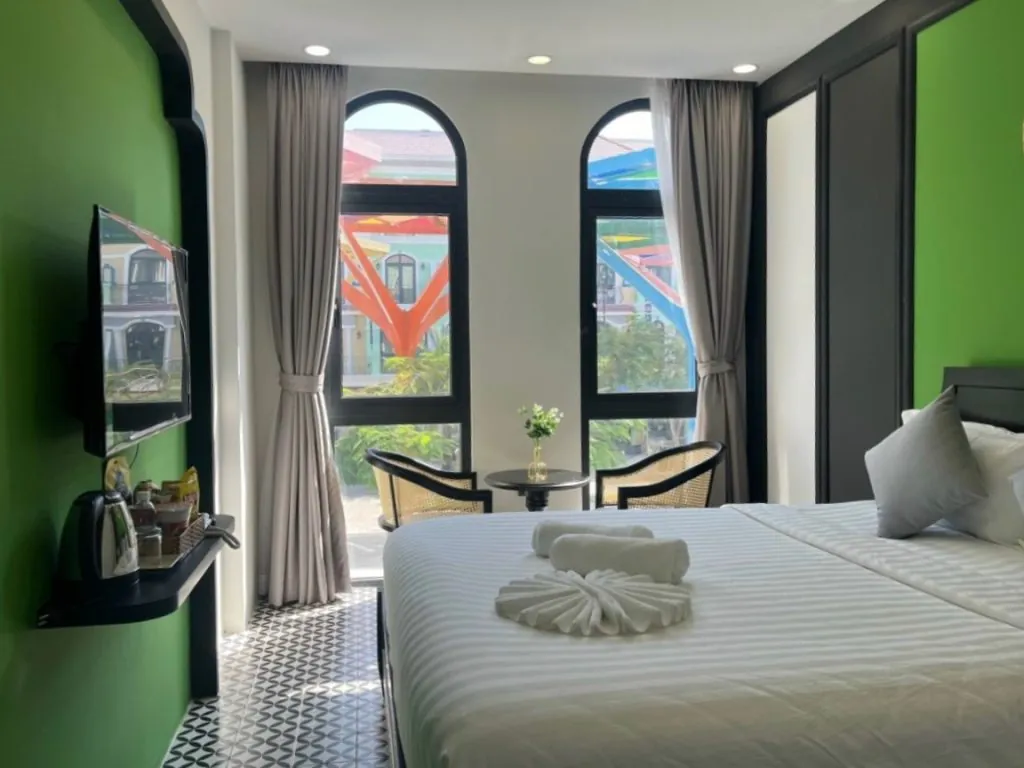 Window – Deluxe Double