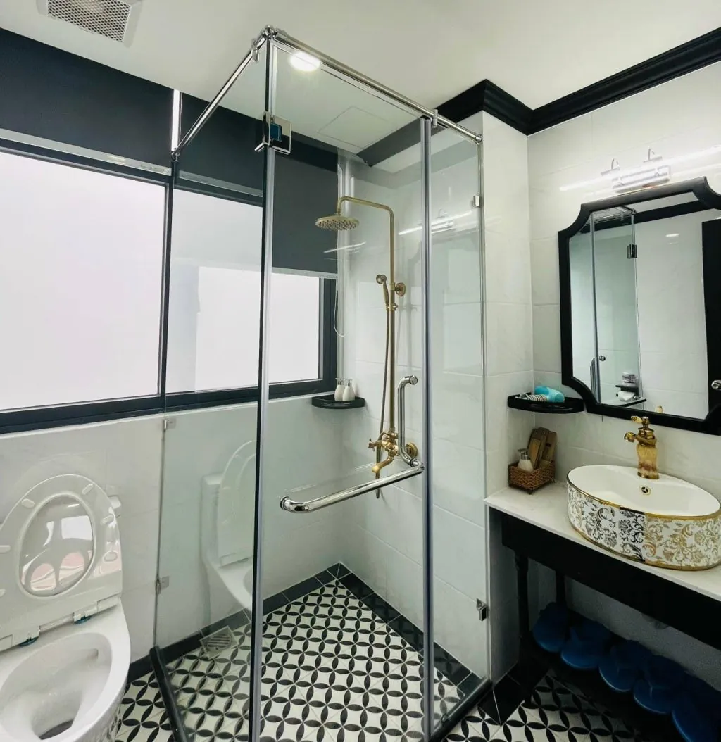 Window – Deluxe Triple