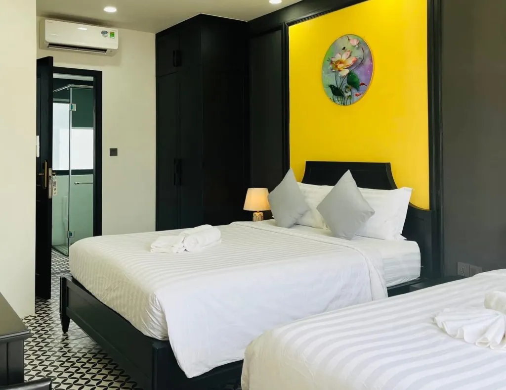 Window – Deluxe Triple